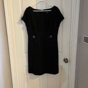Black Short Sleeve Dress